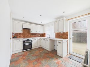 Kitchen- click for photo gallery